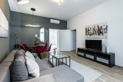 Freshly renovated, spacious 2  bedroom apartment has good infrastructure and is   Newley renovated apartment next to Hannovermarkt Entire rental unit vacation rental 615001289914284411