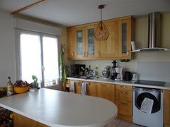 Vous serez accueilli(e)s dans une chambre d'un appartement lumineux situé au 5èm Lyon, France Chambre au calme à Lyon Private room in rental unit vacation rental 21929815