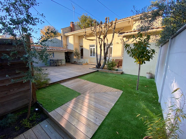 Petite maison 2 chambres avec jardin. Idéale pour une famille.<br />Située en pl Le Bouscat, France Maison au calme avec jardin Entire townhouse vacation rental 53294953