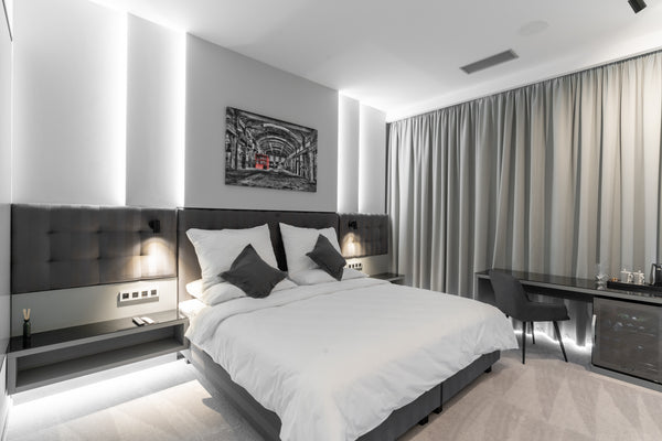 Indulge yourself in the luxury of air-conditioned rooms with a modern design, th  KING-BED Lux AIR-BNB w/AC&free Minibar in Karlín! Entire rental unit vacation rental 650022934680567611