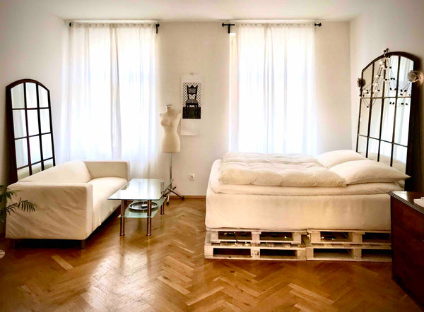 Byt se nachází u metra Křižíkova (2minuty), u kopce Vítkov (ten s koněm) v Karlí Prague, Czechia Design & Comfortable with Superbed Entire rental unit vacation rental 33183323