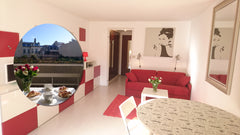 Beau et grand studio avec terrasse ensoleillée au calme absolu tout en étant au  Paris, France NEW! Studio+Terrasse, Paris Centre Entire rental unit vacation rental 9607394