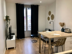 Charmant appartement entièrement rénové, situé dans un quartier vivant à 2 minut  Lyon "Berges du Rhône" Entire rental unit vacation rental 638931810391314764