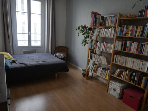 Bonjour ! Je mets à votre disposition un appartement bien aménagé situé à deux p Lyon, France Appartement à 2 pas des berges du Rhône Entire rental unit vacation rental 52119802