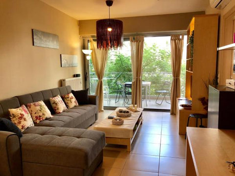 Athens City House is a 47 m2 space, with an open living room and kitchen area, l Heraklion, Greece Athens City House Entire rental unit vacation rental 24663096