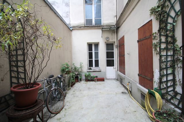 I absolutely love this place: new, 20 square meters, 14th arrondissement (20 min Paris, France Charming studio in great location Entire rental unit vacation rental 6160241