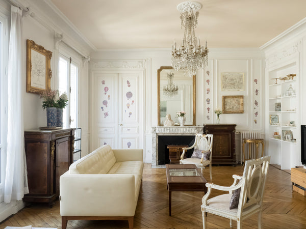 Luxurious Haussmannian apartment on the 4th floor (elevator) with balcony, 3 min Paris, France 125M² LUXURY APT - PARC MONCEAU Entire rental unit vacation rental 10007317