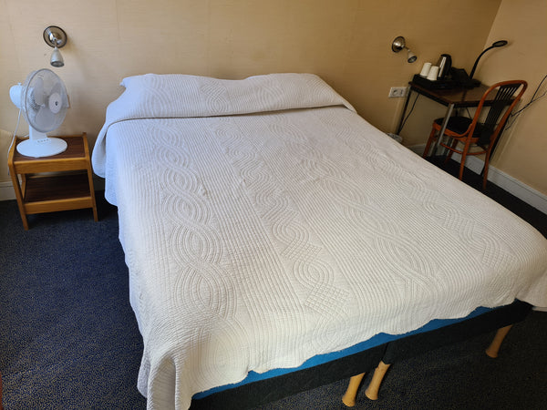 PERMANENT RECEPTION & ARRIVAL <br />Receptionist on spot 24/24h<br />FREE CANCEL Paris, France Queensize Bedroom 1 Bed in Saint-Germain-des-Pres Room in boutique hotel vacation rental 21202531