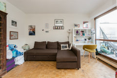 Ce bel appartement, parfaitement équipé et plein de charme, de 80 m2, se situe a  Grand appartement lumineux, calme, grande terrasse Entire rental unit vacation rental 19793878