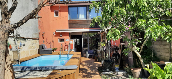 Maison de ville avec piscine située dans le quartier de la Bastide.<br />Commerc  Maison La Bastide Entire home vacation rental 36263941