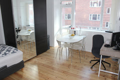The apartment is perfect for you if you are looking for an apartment close to th  ★ 1-ROOM PRIVATE APARTMENT ★ 20 MIN FROM CENTRE Entire condo vacation rental 565668674306987009