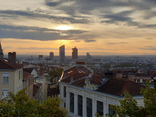 Profitez d'un logement élégant et central avec une vue magnifique.<br />Idealeme Lyon, France Superbe appartement avec vue. Entire rental unit vacation rental 763846853578437529