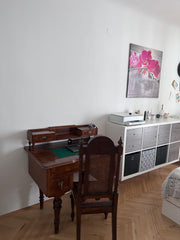 The flat is 100 m2 big.<br />You’re room is 15 m2 with a small balcony. <br />Th Vienna, Austria Lovely private room next to the opera house ! Private room in vacation home vacation rental 693145465523887054