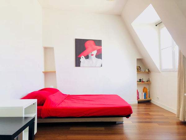 <b>The space</b><br />ACCOMMODATION<br /><br />Welcome home !<br /><br />Located Paris, France Zen & bright studio • Moulin Rouge - Montmartre Entire rental unit vacation rental 24869018