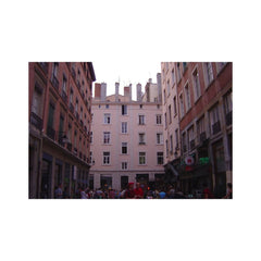 Petite chambre dans un appartement typique de canut au bas des pentes de la croi Montpellier, France Petite chambre dans une traboule Private room in rental unit vacation rental 721871237951782447