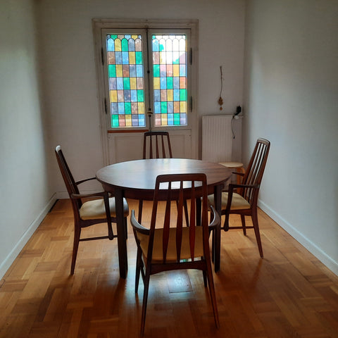 Beautiful flat in an old Copenhagen townhouse. If you prefer to stay in a quiet, Copenhagen, Denmark Roomy flat in quiet neighbourhood Entire rental unit vacation rental 13138577