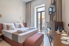 Omma Suites is a complex of 5 beautiful suites ideally located on the beach prom Rethimnon, Greece Omma 4-Old Town view Suite for 2,Jacuzzi,Rethymno Private room vacation rental 680729837021541493