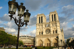 This charming little studio, recently renovated, furnished with every comfort in Paris, France Lovely Studio in St Michel-Notre Dame Entire rental unit vacation rental 9986397