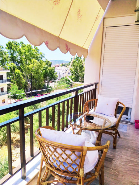 Renovated fully-furnished and fully-equipped one-bedroom 3rd floor 65 sq.m. quie  Apartment next to the sea! Entire rental unit vacation rental 31825699