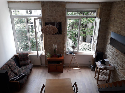 Appartement sympa au cœur de Lyon. Situé dans une cour cet appartement de 62m2 e Lyon, France Appartement au coeur des pentes Entire rental unit vacation rental 25832089