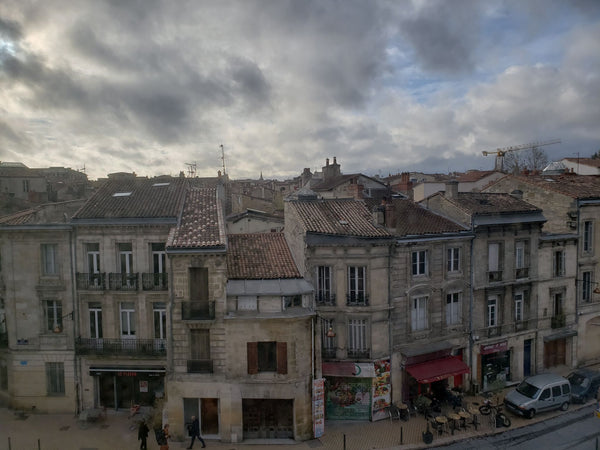 A room with a double bed in a beautiful and recently refurbished apartment betwe Marrakesh, Morocco A room with a view/Une chambre avec une vue Private room in rental unit vacation rental 36132403