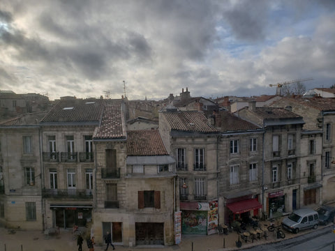 A room with a double bed in a beautiful and recently refurbished apartment betwe Marrakesh, Morocco A room with a view/Une chambre avec une vue Private room in rental unit vacation rental 36132403