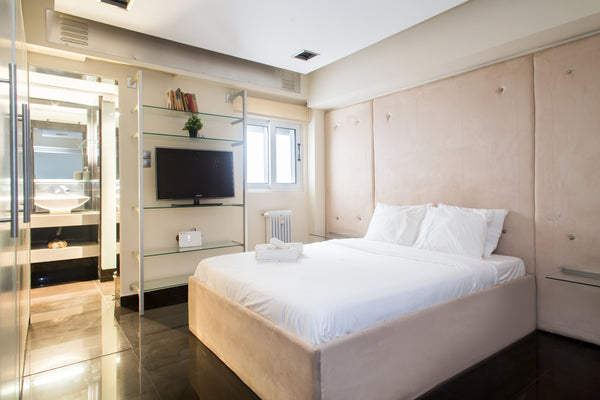 A luxurious flat in the most prestigious area of Athens, near the Parliament and Chalandri, Greece Cosy luxurious suite-apartment in central Athens! Entire rental unit vacation rental 42746904