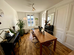 Situé au 5ème étage d'un ancien immeuble lyonnais, notre appartement surplombe l Villeurbanne, France Appartement au coeur de Lyon - Berges du Rhône Entire rental unit vacation rental 728814825649496908