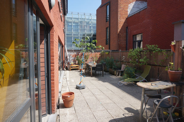 Charming double bedroom with acces to private shower room in vibrant and multicu Brussels, Belgium Charming bedroom with private shower by the centre Private room in rental unit vacation rental 29680376