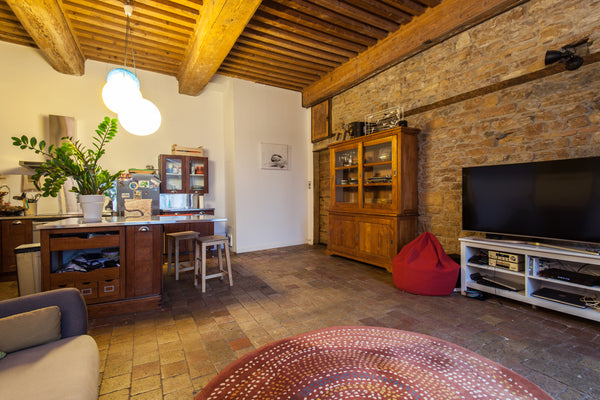 Beautiful apartment of 74 square meters located in the 1st of Lyon. It is on the Lyon, France Exceptional Apartment Downtown Lyon Entire rental unit vacation rental 37585641