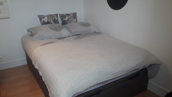 Français : Mon logement est à 500 m du Parc des Expos à Pte Versailles 75015, tr  Cosy Studio 75015 parc des expos Entire rental unit vacation rental 15847666