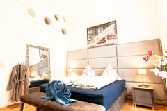 The best location in Vienna <br />Exactly front of sisi palace <br />Hofburg Pal Vienna, Austria Sisi apartment Entire rental unit vacation rental 50283971