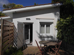 Furnished studio flat. 1 Mezzanine queen size bed, there is also another convert Villenave-d'Ornon, France Studio Villenave d'Ornon Entire rental unit vacation rental 36920257