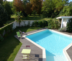 Maison contemporaine avec terrasse et piscine (sans vis-à-vis) à 10 min du centr Bordeaux, France Maison contemporaine Bordeaux Entire home vacation rental 6237931