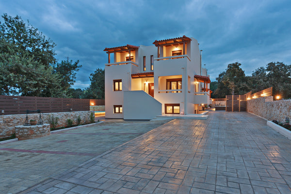 All Season Sun is an excellent 240 sq. m. villa, 5' from Rethymno town, with bea Rethimnon, Greece All season-sun villa, private pool,near amenities Entire villa vacation rental 22131375