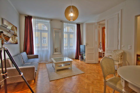 Our apartment is located in Vienna's 12th district, just a few steps from the me Aachen, Germany Quiet Self-Check-in flat, 70m², near Train Station Entire rental unit vacation rental 12966943