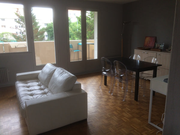My flat is located in the district Montplaisir Lumière, 5 minutes walk from the  Lyon, France Flat 73 m2 - calm, close center & subway Entire rental unit vacation rental 13537697