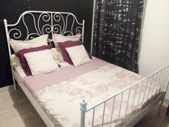 Magnifique chambre, avec un grand lit bien douillet. <br />Quartier  centre vill  Chic et tendance, appartement paisible et calme Private room in rental unit vacation rental 39601913