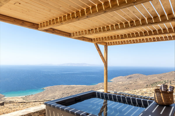 A villa of two independent houses, built in two floors. Inspired by the humble c London, United Kingdom The Detailor- Tinos House (4 Bedrooms/4 Bathrooms) Entire villa vacation rental 44390048