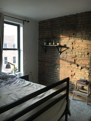 Spacious room in a Brooklyn style place close to everything Williamsburg has to  New York, NY Rental unit in Brooklyn · ★4.67 · 1 bedroom · 1 bed · 1 shared bath Private room in rental unit vacation rental 20495736