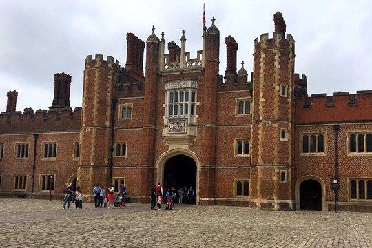 Private Tour: Hampton Court Palace Day Trip from London  Private Tours and Travel Guide Europe London CITY London Destination Tour