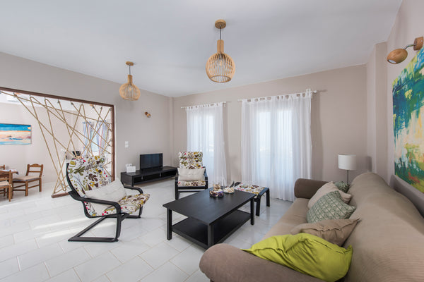 Our recently renovated apartment of 80m² is spacious and modern. It is located i Thera, Greece Modern & Cozy aprt with Sea view for 6 Cycladic home vacation rental 19095533