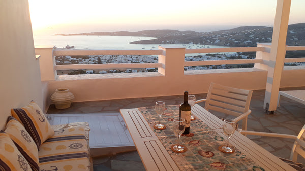 <b>The space</b><br />60 sqm Apartment accommodating up to 5 persons located on  Paros, Greece sunset aegean panorama2 Cycladic home vacation rental 4751453