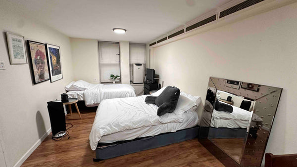 Experience the charm of Harlem in our elegant, family-friendly apartment, a sere New York, NY Rental unit in New York · ★3.0 · 1 bedroom · 1 bath Entire rental unit vacation rental 1034876326827910692