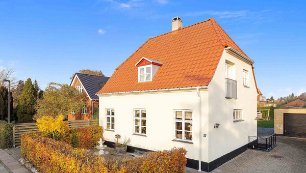 Perfect package for familiy with children !:<br />Very lovely and large villa in Copenhagen, Denmark Very lovely family villa in district of Copenhagen Entire home vacation rental 28263166