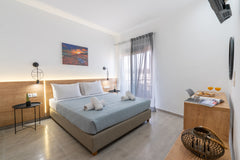 KaliGeoM is located near the sandy beach of Anissaras. Anissaras is a quiet plac Heraklion, Greece KalliGeoM 103 Entire rental unit vacation rental 33222233