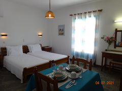 Fully equipped studio with kitchenette, small refrigerator, flat screen TV, hair Paros, Greece sea-view 2-person studio Entire bungalow vacation rental 7047647
