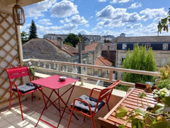 Je vous accueille dans mon appartement de 100 m2 au 4ème et dernier étage d’un p Bordeaux, France Bordeaux charmant appartement 2 chambres, terrasse Entire condo vacation rental 599806758188540926