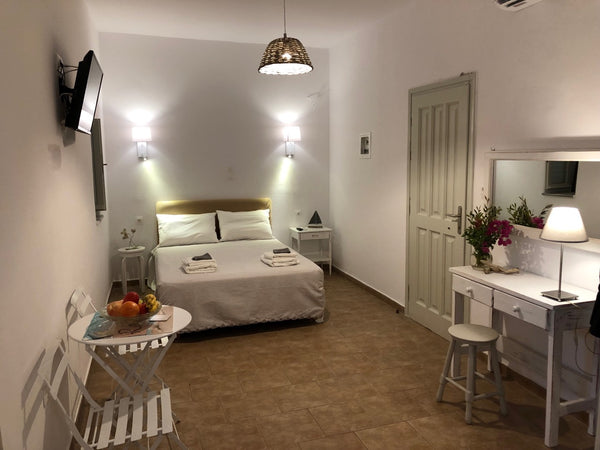 Welcome to Paros!<br />Enjoy a cozy stay in one of the two independent studios o Greece Down Town Studio Parikia #2 Cycladic home vacation rental 43053771