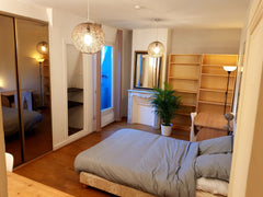 Chambre calme dans appartement. Salle de bain partagée avec propriétaire, peu pr Paris, France Grande Chambre - secteur BNF/BERCY Private room in rental unit vacation rental 22192171